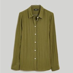 Madewell Crinkled Button Down Shirt in Army Green
